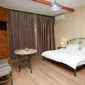 https://hotel-ragnar.alltbilisihotels.com