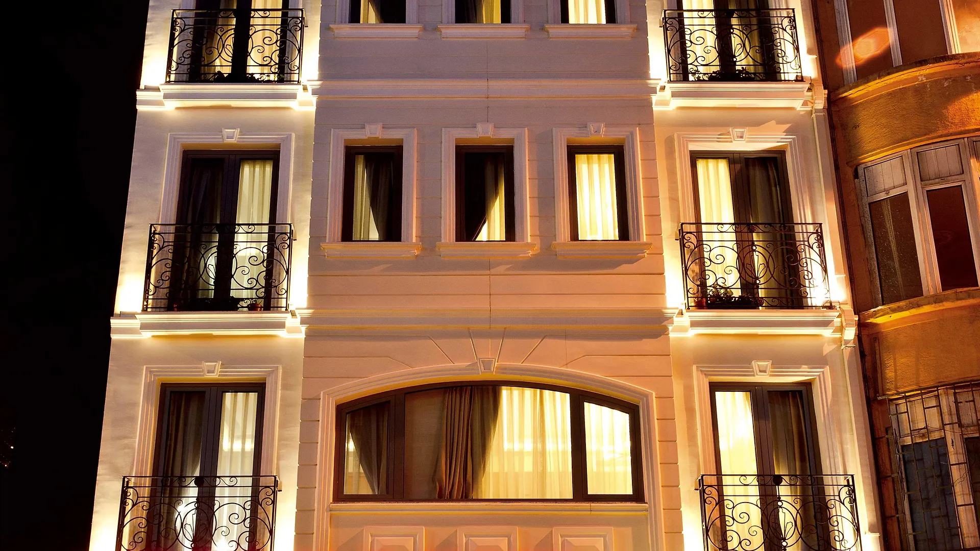 Emerald Hotel Istanbul 4*,  Turkey