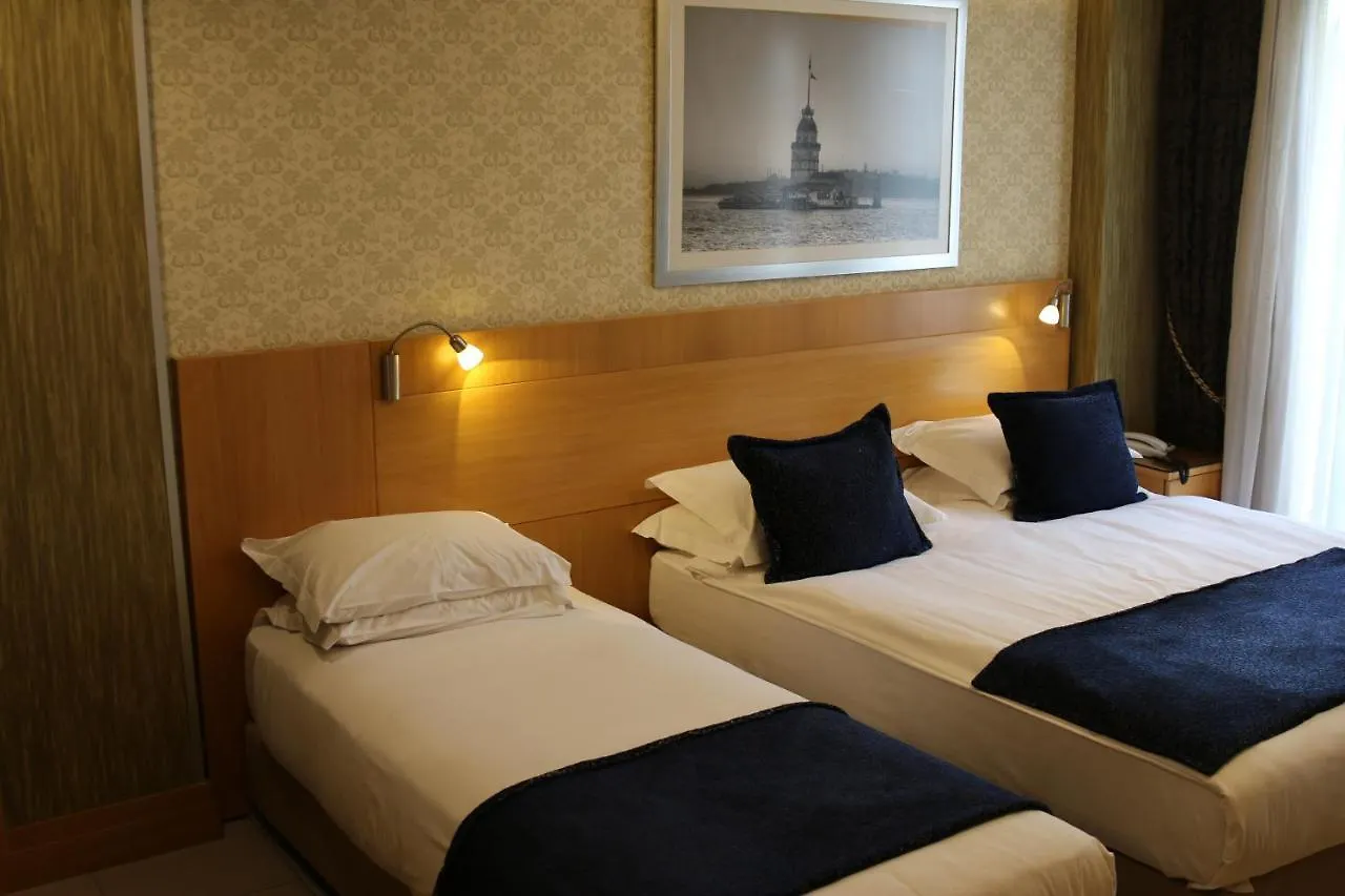 Emerald Hotel Istanbul 4*,