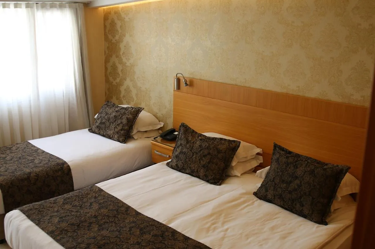 Emerald Hotel Istanbul 4*,